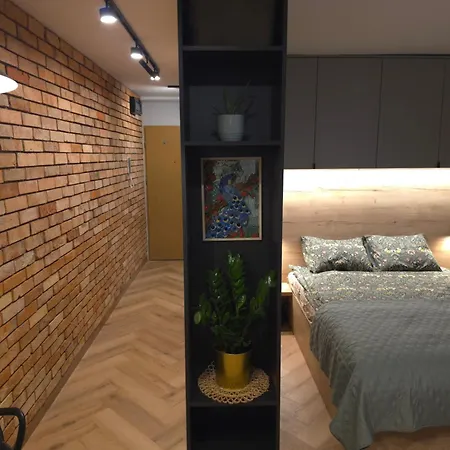 Loft 62 * Čenstochová